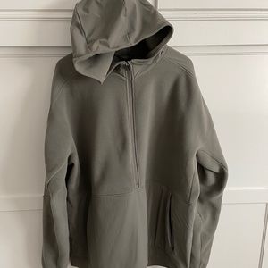 Lululemon Heavy Fleece quarter zip. Worn once. No rips, tears, etc. Size XXL
